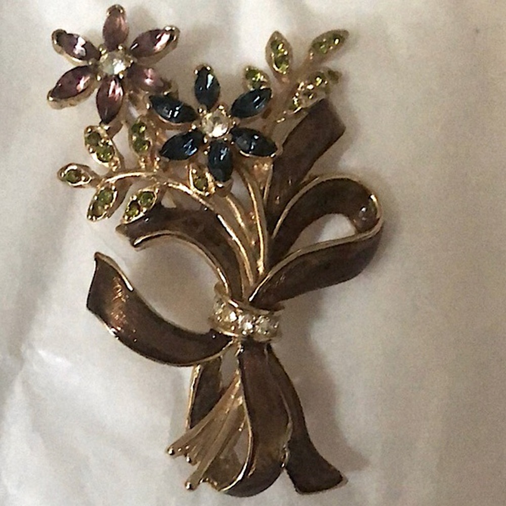 MONET gemstone bouquet of flowers brooch
